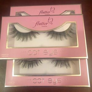 Flutter Lashes in style Cat Eye